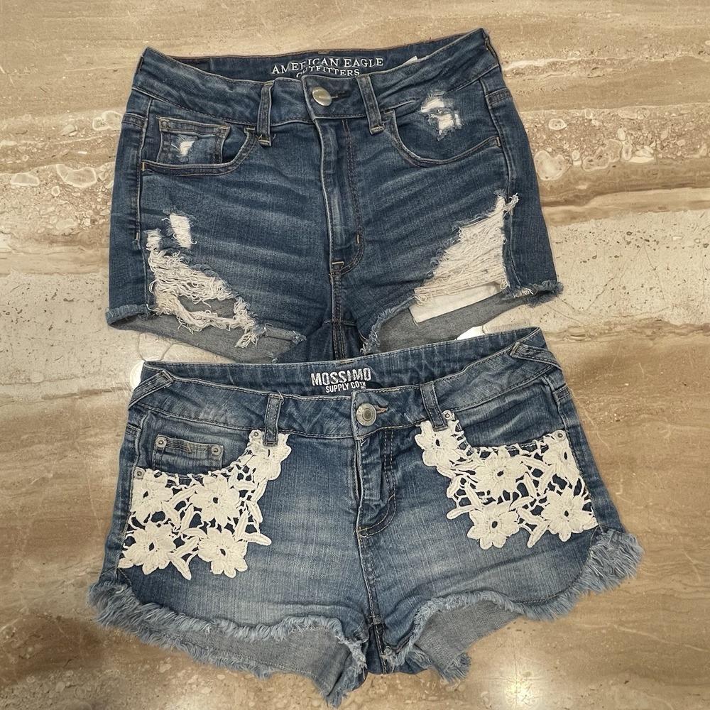 BOGO Womens Shorts Mid Rise Cutoff Jean Denim Distressed Lace Blue Size 6 / 7